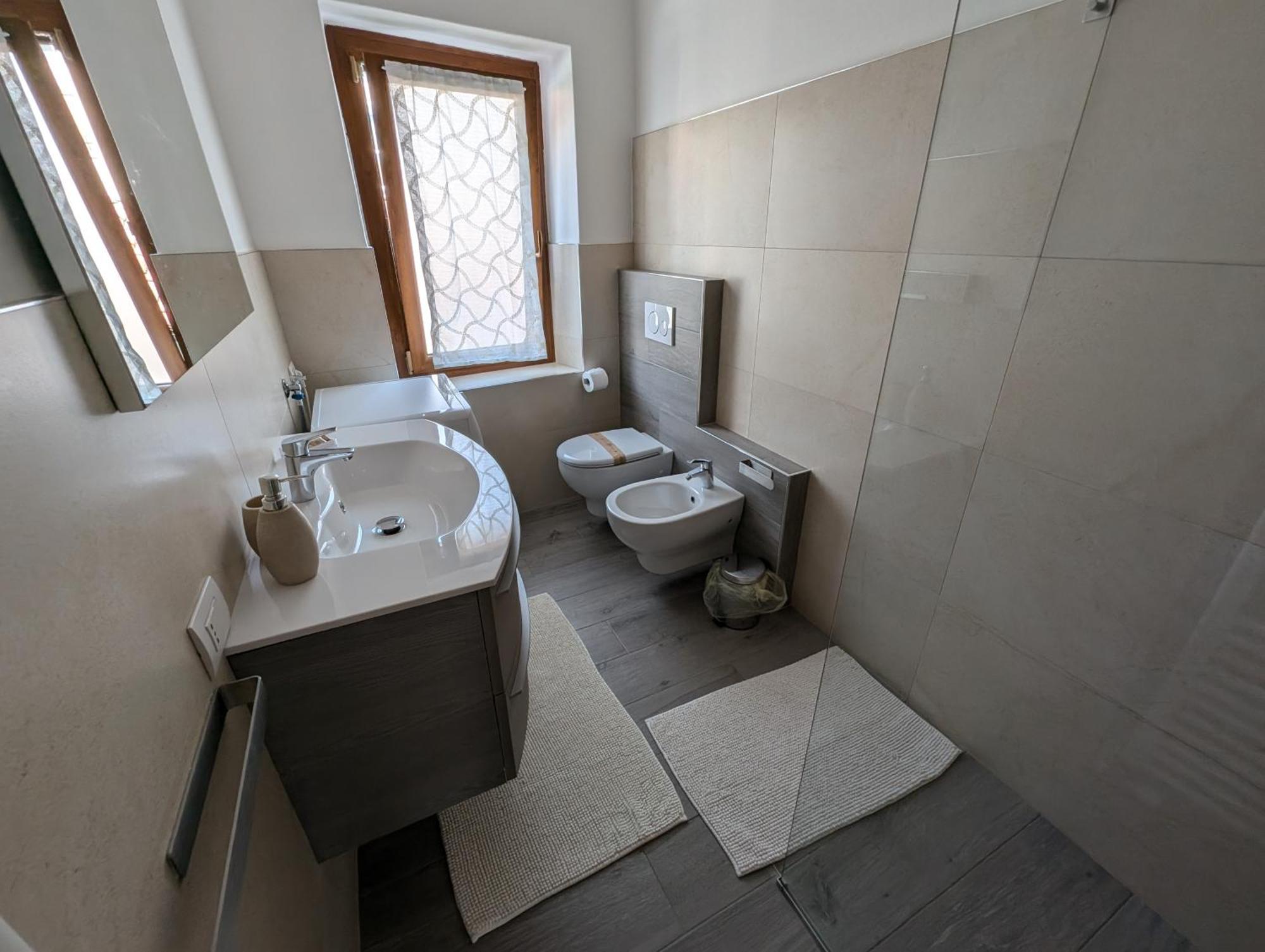 Spazioso E Completo Appartamento Con 3 Camere, Doppi Servizi, Fino A 8 Posti Letto Педавена Екстериор снимка
