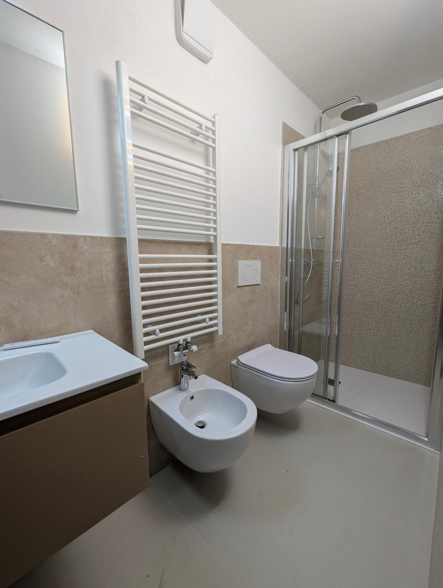 Spazioso E Completo Appartamento Con 3 Camere, Doppi Servizi, Fino A 8 Posti Letto Педавена Екстериор снимка